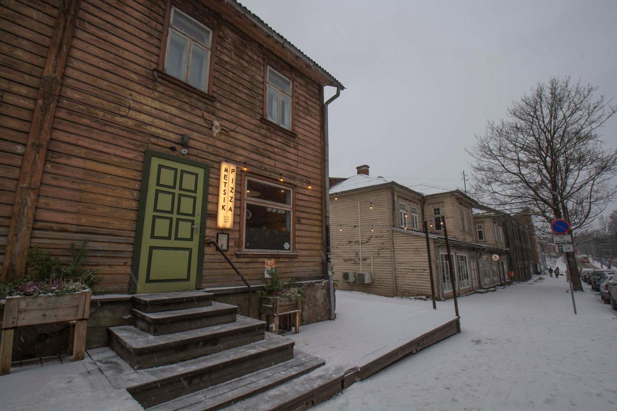 Karlovaidyll 7 - Homey Apartment With Free Parking! Tartu Esterno foto